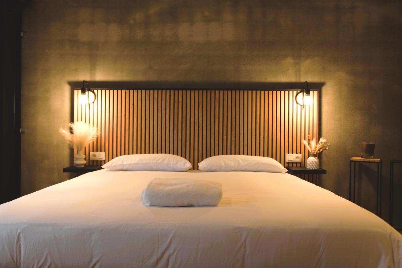 Dionbulles & Dionlodge Guesthouse, Private Wellness Pool In Option 绍蒙－吉斯图 外观 照片