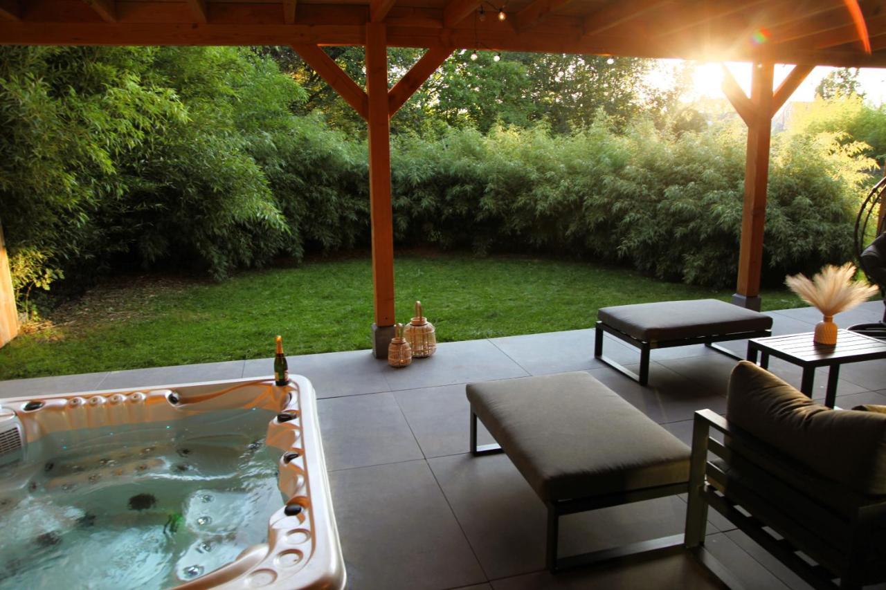 Dionbulles & Dionlodge Guesthouse, Private Wellness Pool In Option 绍蒙－吉斯图 外观 照片