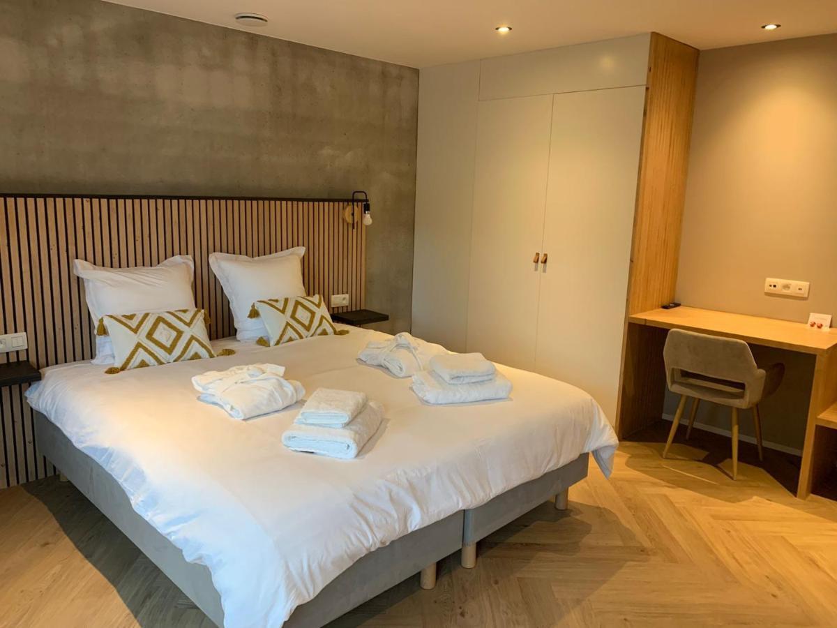 Dionbulles & Dionlodge Guesthouse, Private Wellness Pool In Option 绍蒙－吉斯图 外观 照片